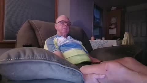 Snapshot of tacrunner66_ chatting on 10-03-25, 02:08 tacrunner66_ online show from 10-03-25, 02:08