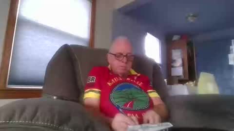 Snapshot of tacrunner66_ chatting on 10-17-25, 07:27 tacrunner66_ online show from 10-17-25, 07:27