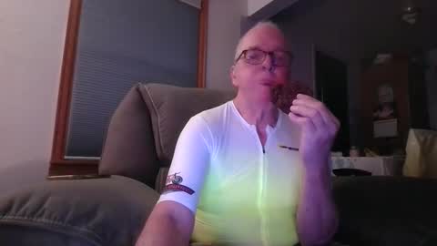 Snapshot of tacrunner66_ chatting on 10-26-25, 02:50 tacrunner66_ online show from 10-26-25, 02:50