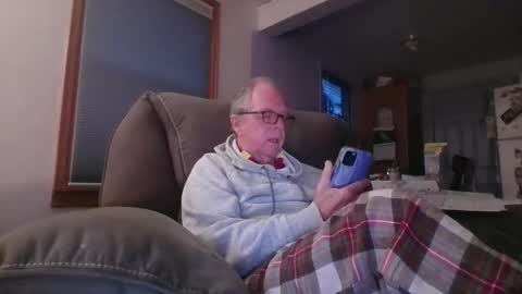 Snapshot of tacrunner66_ chatting on 12-20-25, 12:29 tacrunner66_ online show from 12-20-25, 12:29