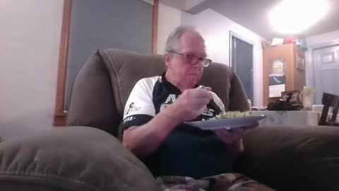 Snapshot of tacrunner66_ chatting on 12-21-25, 03:24 tacrunner66_ online show from 12-21-25, 03:24