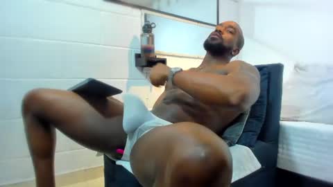 Snapshot of tafari_1 chatting on 06-13-26, 01:42 Tafari Zulu online show from 06-13-26, 01:42