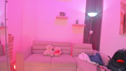 Snapshot of tahiela chatting on 01-14-26, 10:10 Tahiela online show from 01-14-26, 10:10