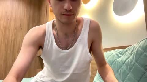 Snapshot of tai_fun chatting on 03-18-26, 07:06 Alex online show from 03-18-26, 07:06