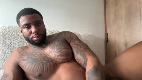 Snapshot of tairontucke chatting on 05-11-26, 02:45 Tairon Tucke online show from 05-11-26, 02:45