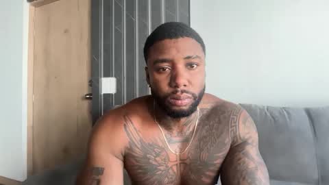 Snapshot of tairontucke chatting on 05-20-26, 02:12 Tairon Tucke online show from 05-20-26, 02:12