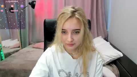 Taisia online show from 04-14-26, 08:20