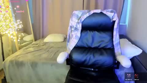 Snapshot of taisia_hot chatting on 05-31-26, 08:10 Taisia online show from 05-31-26, 08:10