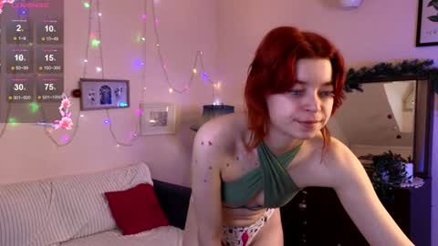 Snapshot of taissa_farmiga chatting on 12-26-24, 06:09 Lizzy online show from 12-26-24, 06:09