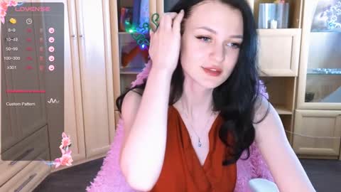 Snapshot of taissia_sweet chatting on 01-21-25, 07:50 Im Taya online show from 01-21-25, 07:50