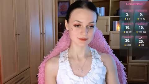 Snapshot of taissia_sweet chatting on 02-13-25, 04:11 Im Taya online show from 02-13-25, 04:11