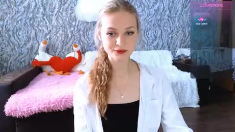 Snapshot of taissia_sweet chatting on 09-29-25, 07:57 Im Taya online show from 09-29-25, 07:57