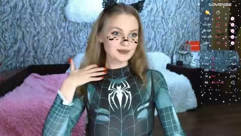Snapshot of taissia_sweet chatting on 10-31-25, 09:38 Im Taya online show from 10-31-25, 09:38