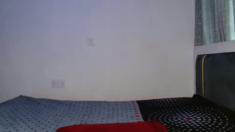 Taisy online show from 11-23-25, 06:57