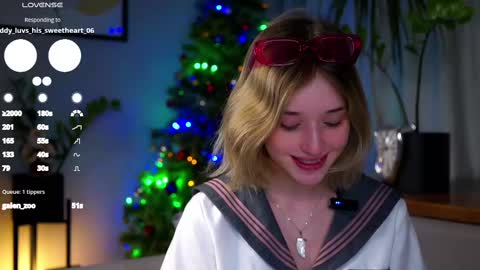 Mia online show from 01-10-25, 01:21