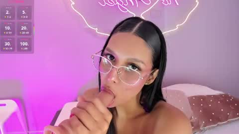 Snapshot of talianahernandez chatting on 07-15-26, 04:45 talianahernandez online show from 07-15-26, 04:45