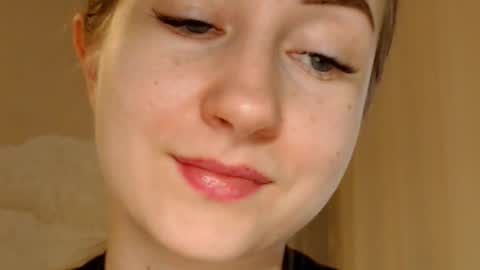  Kira  online show from 01-06-25, 09:19