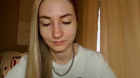  Kira  online show from 02-07-25, 08:55