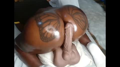 butterflyass online show from 02-08-25, 01:54