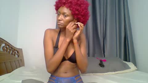 Snapshot of talisha_smiley chatting on 05-17-26, 07:39 talisha smiles online show from 05-17-26, 07:39