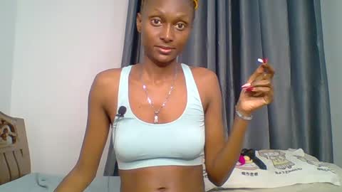 Snapshot of talisha_smiley chatting on 06-24-26, 08:19 talisha smiles online show from 06-24-26, 08:19