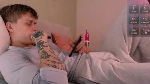 Snapshot of talkinghead7 chatting on 10-30-25, 08:20 Colin online show from 10-30-25, 08:20