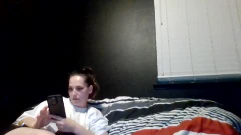 tallhungcloudyy online show from 06-16-26, 06:27