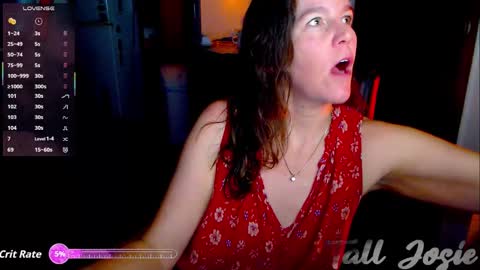 Snapshot of talljosie chatting on 11-04-25, 01:38 Defututa online show from 11-04-25, 01:38