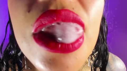 Snapshot of tamara_rouse1 chatting on 10-17-25, 04:48 tamara online show from 10-17-25, 04:48