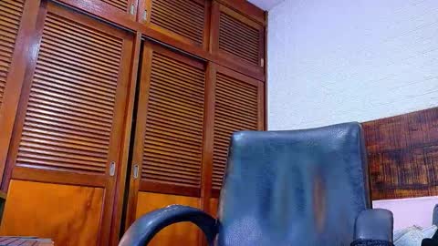    online show from 12-22-25, 12:02