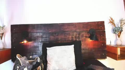    online show from 05-26-26, 10:44