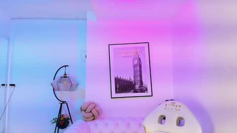 Tamara online show from 01-14-25, 04:36