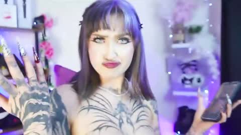 Snapshot of tamaracampell chatting on 03-12-25, 02:09 Cami 3 online show from 03-12-25, 02:09