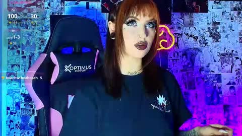 Snapshot of tamaracampell chatting on 11-12-25, 01:39 Cami 3 online show from 11-12-25, 01:39