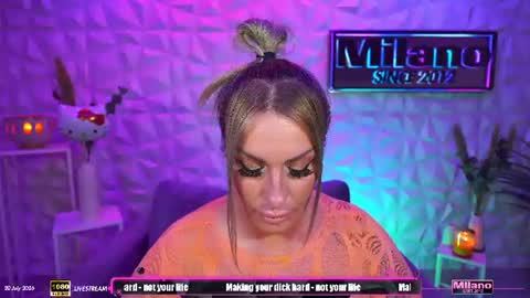 Snapshot of tamaramilano chatting on 07-20-26, 08:06 TamaraMilano online show from 07-20-26, 08:06