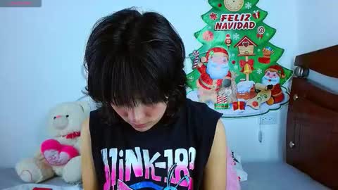 Snapshot of tamararoar chatting on 12-16-25, 07:19 Tamara online show from 12-16-25, 07:19