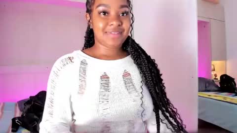 Snapshot of tamarazaki chatting on 01-09-25, 05:43 Tami online show from 01-09-25, 05:43