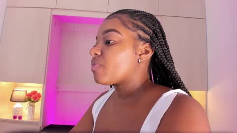 Snapshot of tamarazaki chatting on 02-20-25, 02:57 Tami online show from 02-20-25, 02:57