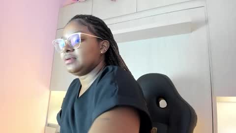 Snapshot of tamarazaki chatting on 09-14-25, 12:26 Tami online show from 09-14-25, 12:26