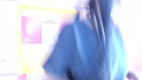 Snapshot of tamarazaki chatting on 09-18-25, 08:00 Tami online show from 09-18-25, 08:00