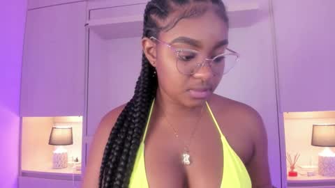 Snapshot of tamarazaki chatting on 10-10-25, 07:57 Tami online show from 10-10-25, 07:57