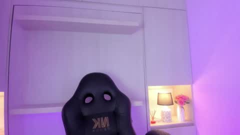 Snapshot of tamarazaki chatting on 10-14-25, 07:47 Tami online show from 10-14-25, 07:47