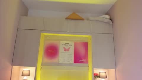 Tami online show from 12-19-25, 07:43