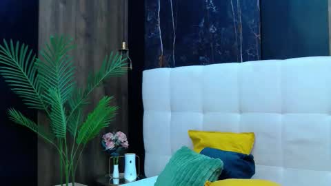 Snapshot of tamia_lou chatting on 10-04-25, 07:56 Tamia online show from 10-04-25, 07:56