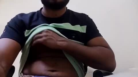 Snapshot of tamilan_da75 chatting on 01-05-25, 02:52 tamilan_da75 online show from 01-05-25, 02:52