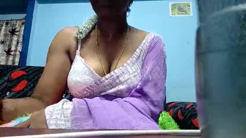 Snapshot of tamilmadhi520 chatting on 09-16-25, 05:58 tamilmadhi520 online show from 09-16-25, 05:58