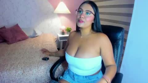 Tammara  online show from 06-10-26, 12:04