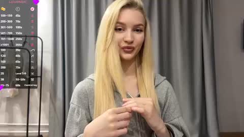Melissa online show from 06-12-26, 02:38