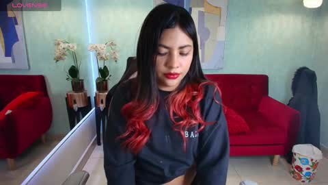 Snapshot of tammy_petit chatting on 02-08-25, 03:30 Tammy online show from 02-08-25, 03:30