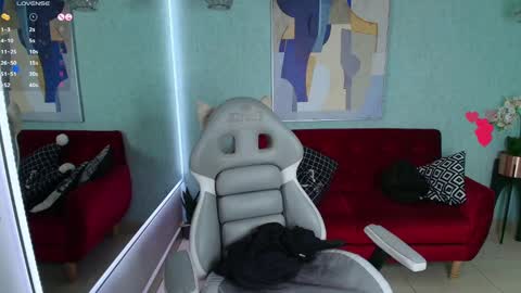 Snapshot of tammy_petit chatting on 03-05-25, 06:54 Tammy online show from 03-05-25, 06:54